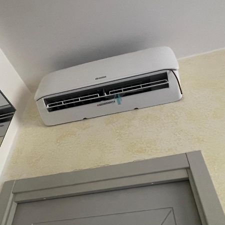 Impeccable Bnb In Milan Next To M1 Metro 10 Mins Away From Duomo Wi-Fi Feel Like Home Exteriör bild